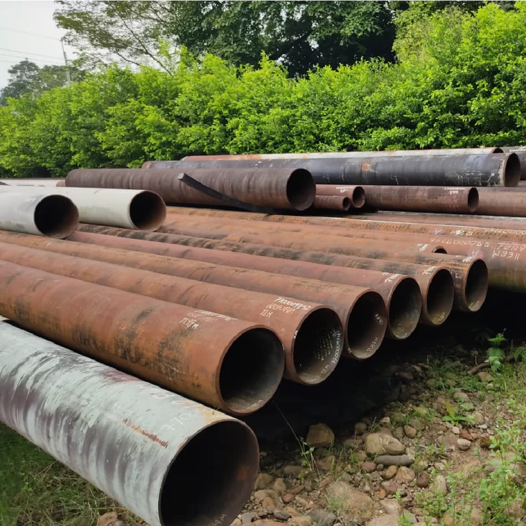 Tubería petrolera fuera de servicio
