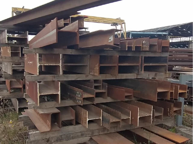 Reciclaje de vigas metalicas
